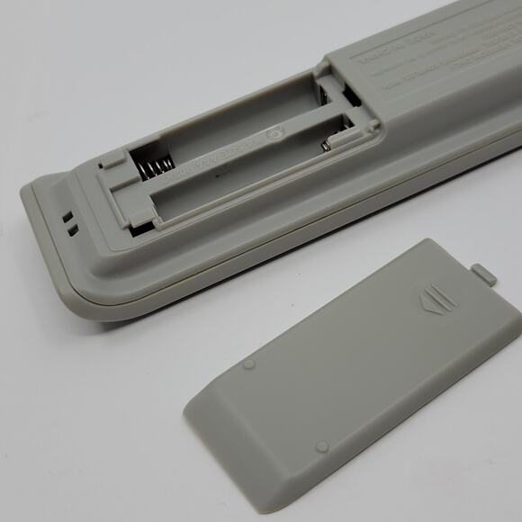 Sony RMT-CE100A Radio Cassette Remote Control - Picture 6 of 7